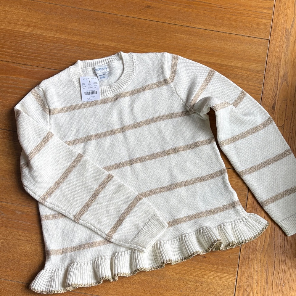 NWT ruffle hem sweater with gold trim